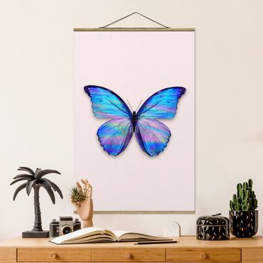 Stoffbild mit Posterleisten - Jonas Loose - Holografischer Schmetterling - Hochformat 2:3