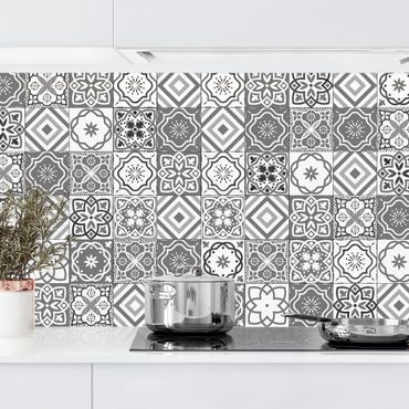Küchenrückwand - Mediterranes Fliesenmuster Graustufen