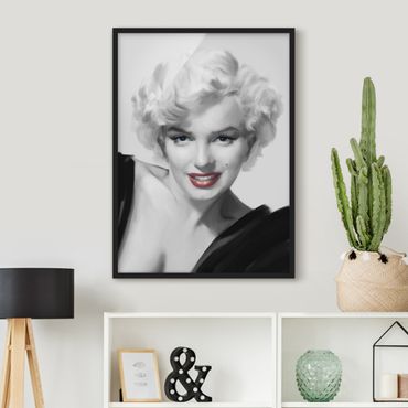 Bild mit Rahmen - Marilyn auf Sofa - Hochformat 4:3