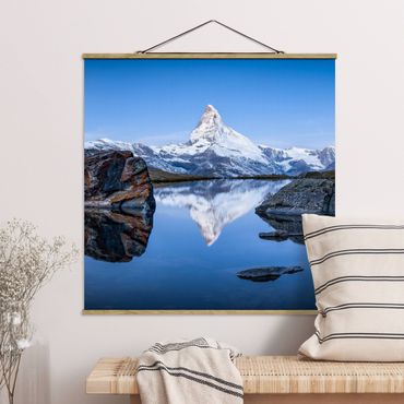 Stoffbild mit Posterleisten - Stellisee vor dem Matterhorn - Quadrat 1:1