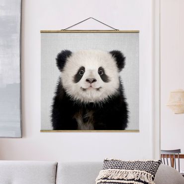 Stoffbild mit Posterleisten - Baby Panda Prian - Quadrat 1:1