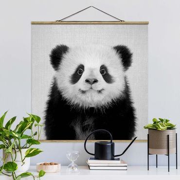 Stoffbild mit Posterleisten - Baby Panda Prian Schwarz Weiß - Quadrat 1:1