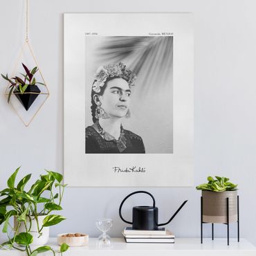 Leinwandbild - Frida Kahlo Portrait mit Schmuck - Hochformat 3:4