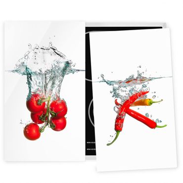 Herdabdeckplatte Glas - Tomaten und Chilischoten im Wasser