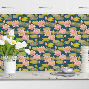 Küchenrückwand - Lotusblüten auf Blau