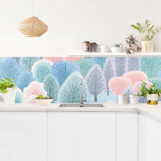 Glasrückwand Küche Glücklicher Wald in Pastell