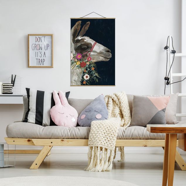 Wandbilder Modern Lama mit Blumenschmuck I