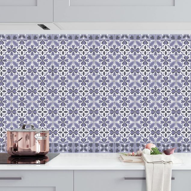 Küchen Deko Geometrischer Fliesenmix Blüte Violett