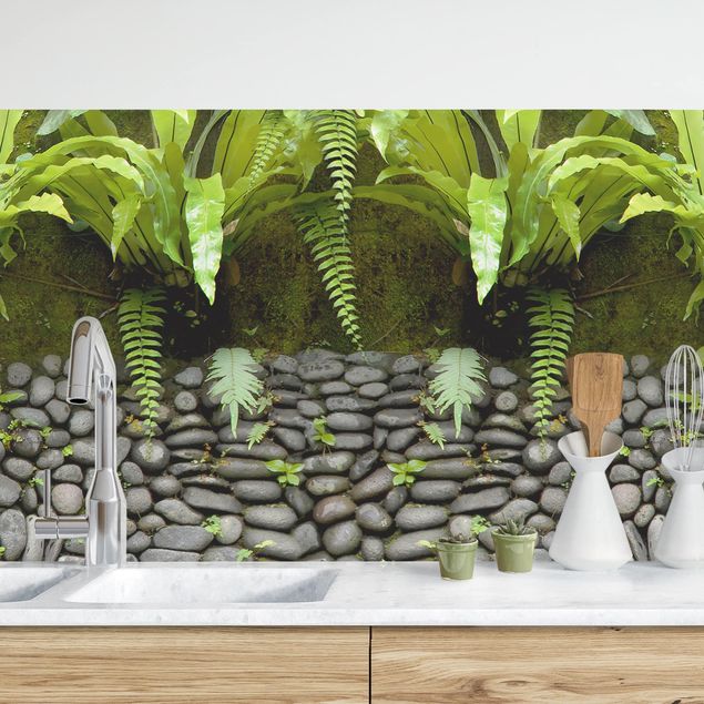 Küche Dekoration Steinwand mit Pflanzen