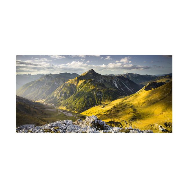 Moderne Teppiche Berge und Tal der Lechtaler Alpen in Tirol