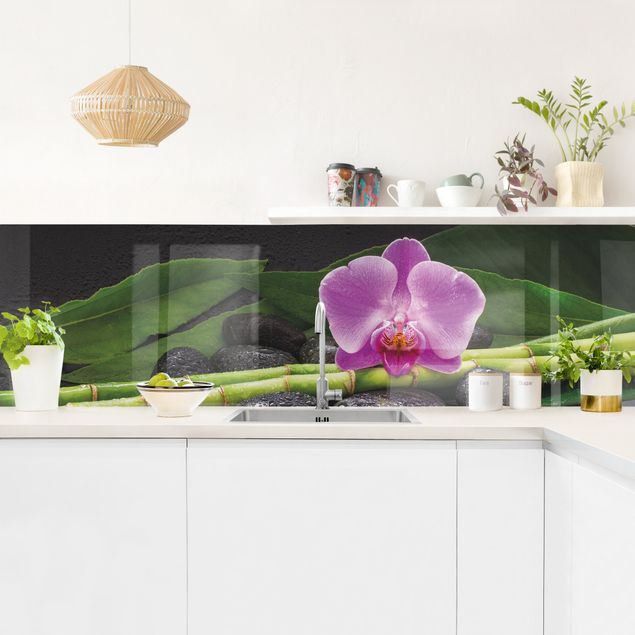 Steinoptik Küchenrückwand Folie Grüner Bambus mit Orchideenblüte