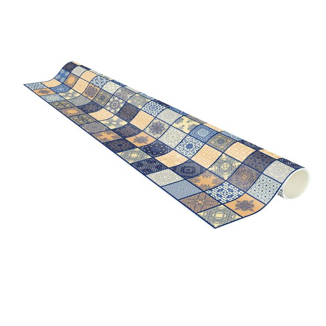 Teppich modern Sonnig Mediterrane Fliesen mit blauen Fugen