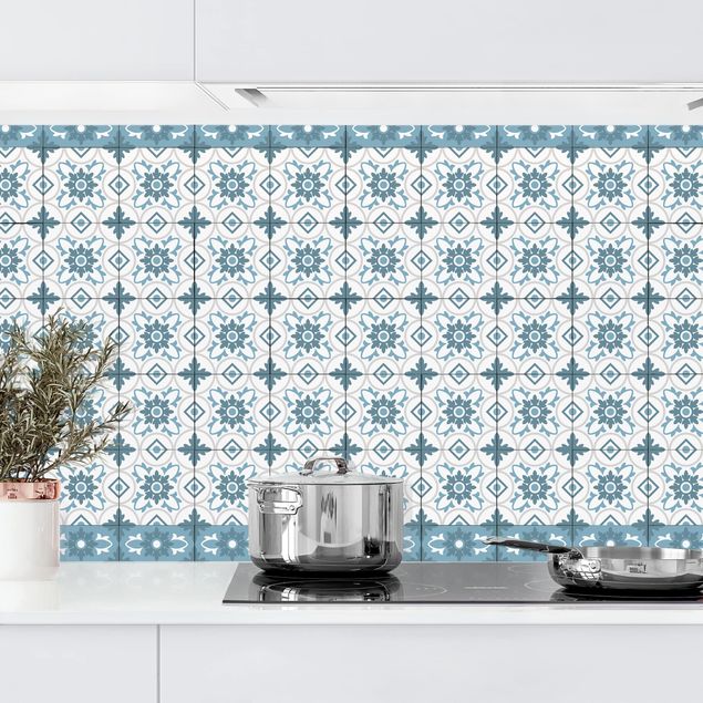 Küche Dekoration Geometrischer Fliesenmix Blume Blaugrau