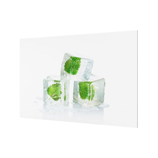 Spritzschutz Glas - Drei Eiswürfel mit Melisse - Querformat - 3:2