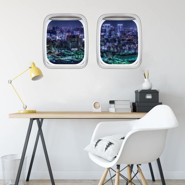 Wandtattoo Städtenamen Doppelfenster Flugzeug Tokio bei Nacht