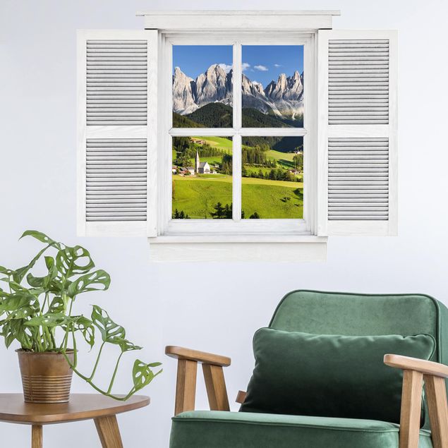 Küche Dekoration Flügelfenster Geislerspitzen in Südtirol