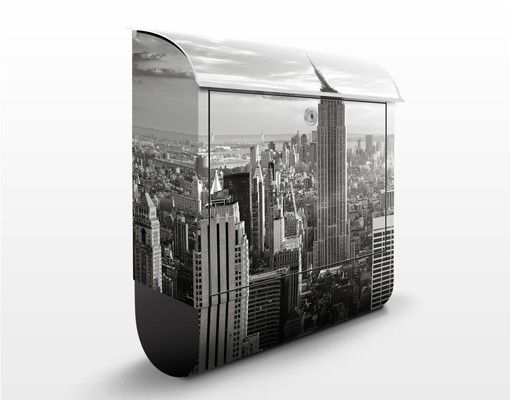 Briefkasten schwarz-weiß Manhattan Skyline