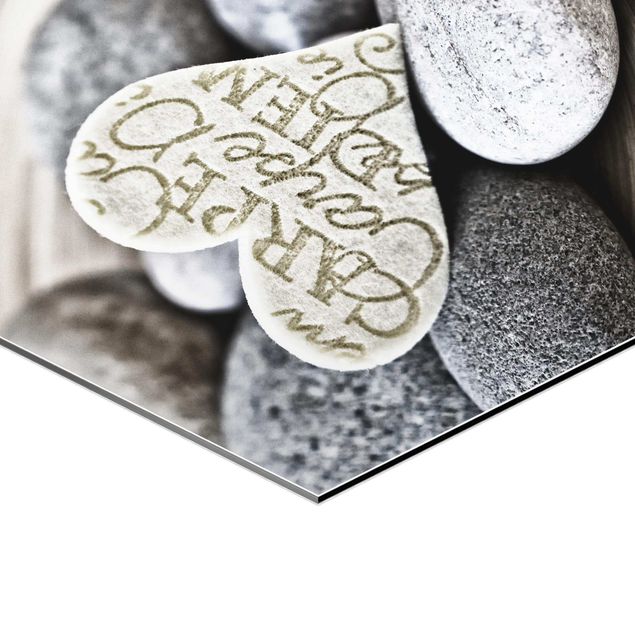 Bilder Hexagon Carpe Diem Herz mit Steinen