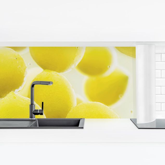 Küchenrückwand Folie Zitronen im Wasser