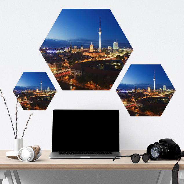 Hexagon Bild Forex - Fernsehturm bei Nacht