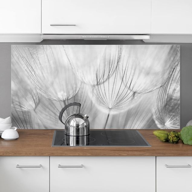 Küche Dekoration Pusteblumen Makroaufnahme in schwarz weiß