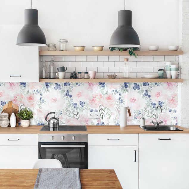 Küchenrückwand Folie Blumen Rosa Rosen mit Blaubeeren vor Weiß II