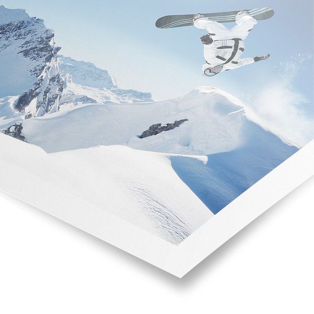 schöne Bilder Fliegender Snowboarder