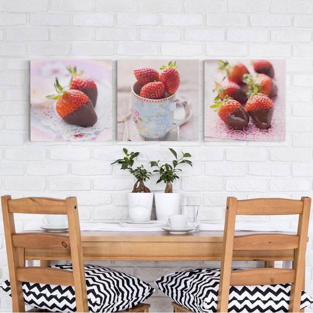 Wandbilder Früchte Erdbeeren im Schokomantel Vintage