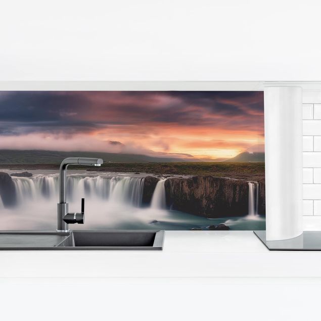 Küchenrückwand Folie selbstklebend Goðafoss Wasserfall in Island