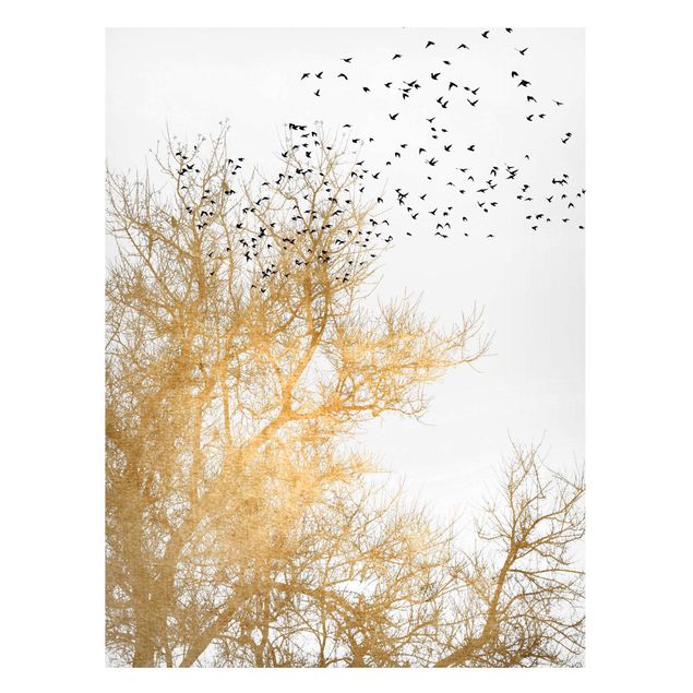Wandbilder Bäume Vogelschwarm vor goldenem Baum