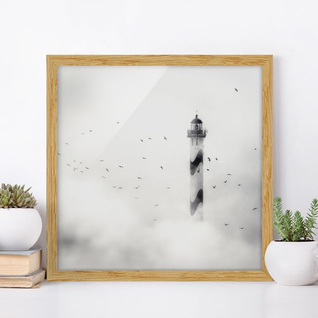 Gerahmte Bilder Strände Leuchtturm im Nebel