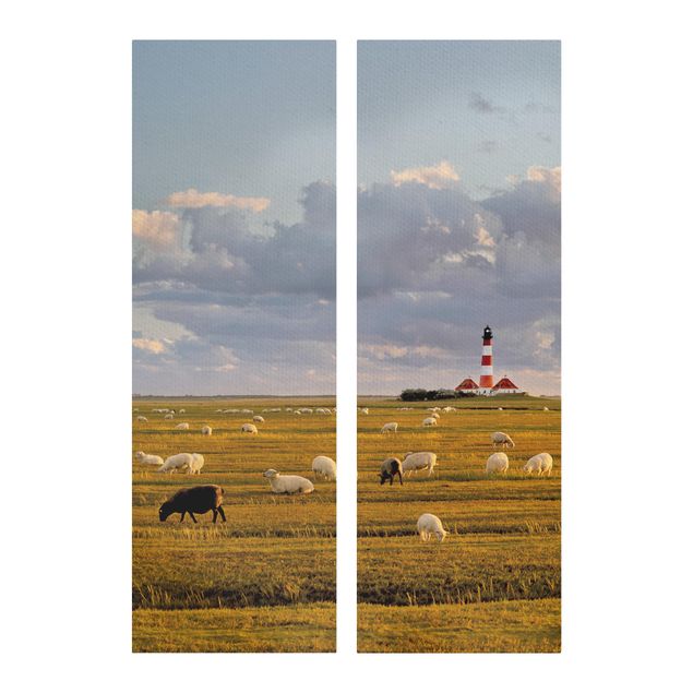 Wandbilder Strände Nordsee Leuchtturm mit Schafsherde