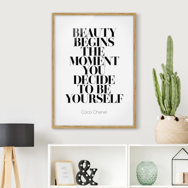 schwarz-weiß Bilder mit Rahmen Be yourself Coco Chanel