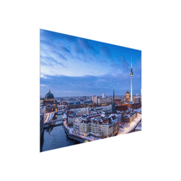 Glasbild Skyline Schnee in Berlin