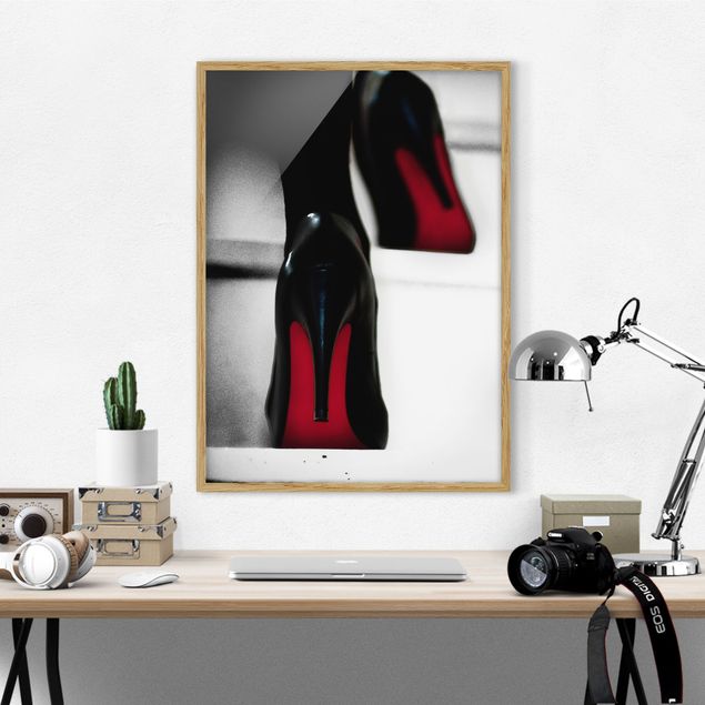 schwarz-weiß Bilder gerahmt High Heels in Rot