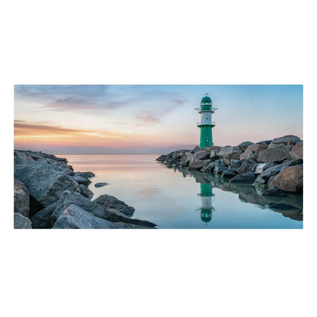 Wandbilder Strände Sunset at the Lighthouse