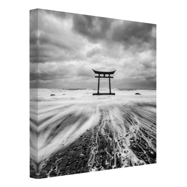 schwarz-weiß Bilder auf Leinwand Japanisches Torii im Meer