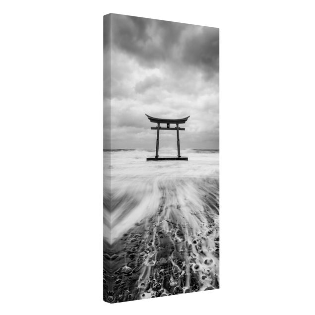 Leinwandbilder schwarz-weiß Japanisches Torii im Meer
