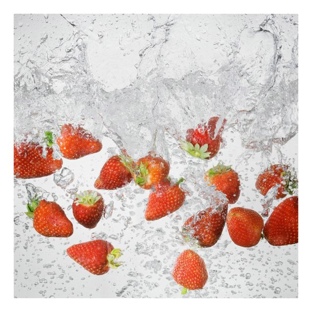 Leinwandbilder Gemüse & Obst Frische Erdbeeren im Wasser