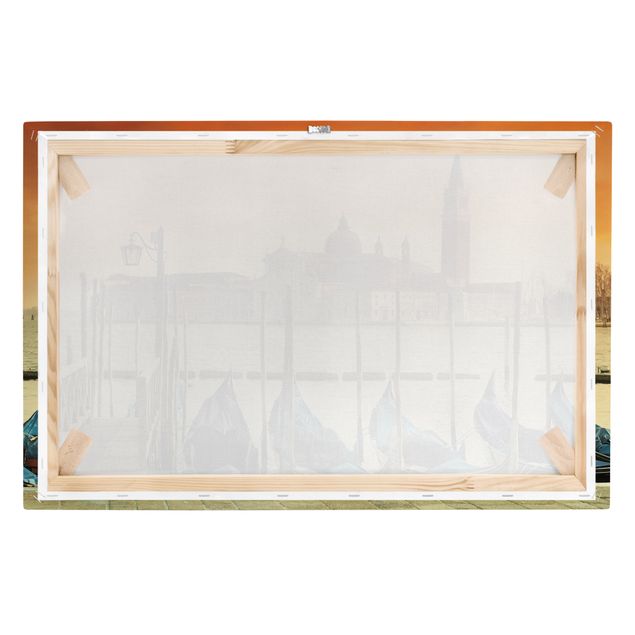 Wandbilder Orange Gondeln in Venedig