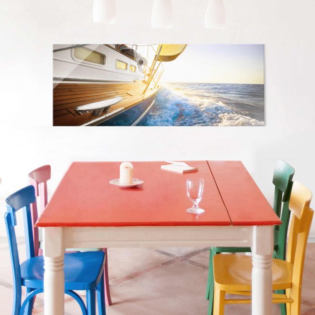 Wandbilder Landschaften Segelboot auf blauem Meer bei Sonnenschein