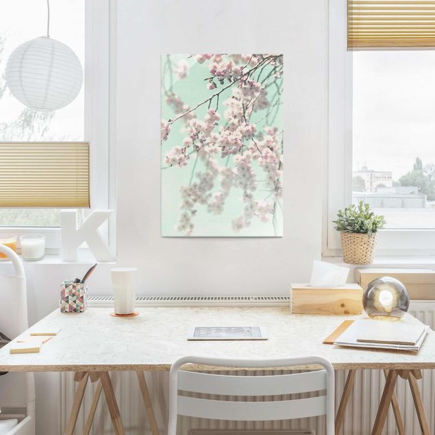 Glasbilder Blumen Motive Kirschblütentanz auf Leinenstruktur