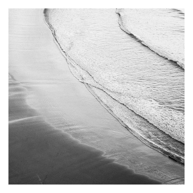 Glasbild Meer Leichter Wellengang am Strand Schwarz Weiß