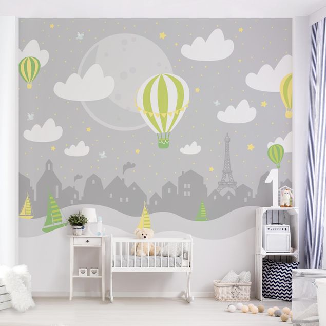 Babyzimmer Deko Paris mit Sternen und Heißluftballon in Grau