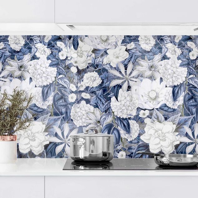 Wanddeko Küche Weiße Blumen vor Blau II