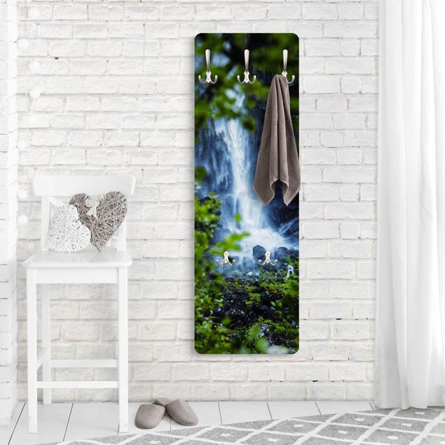 Garderobe mit Motiv Blick zum Wasserfall