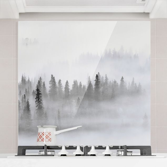 Küche Dekoration Nebel im Tannenwald Schwarz-Weiß
