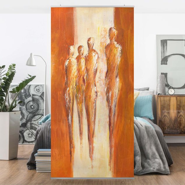Raumteiler Petra Schüßler - Vier Figuren in Orange 02