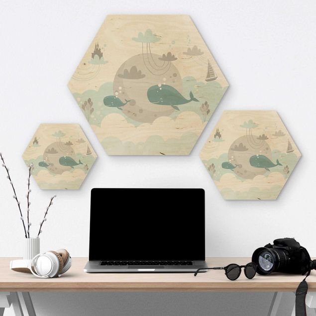 Hexagon Bild Holz - Wolken mit Wal und Schloss