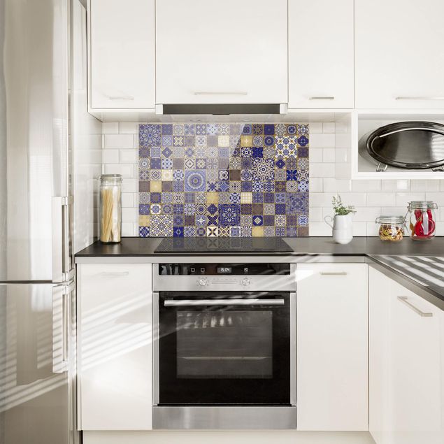 Glasrückwand Küche Muster Orientalische Fliesen Blau mit Goldschimmer